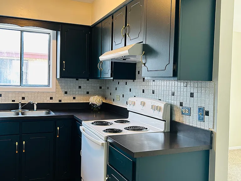 14547 Lamon Ave #3S — Photo 3