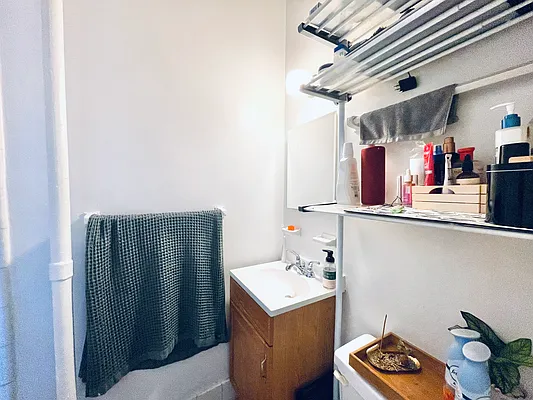 Rented by Ovation Properties, LLC | media 23