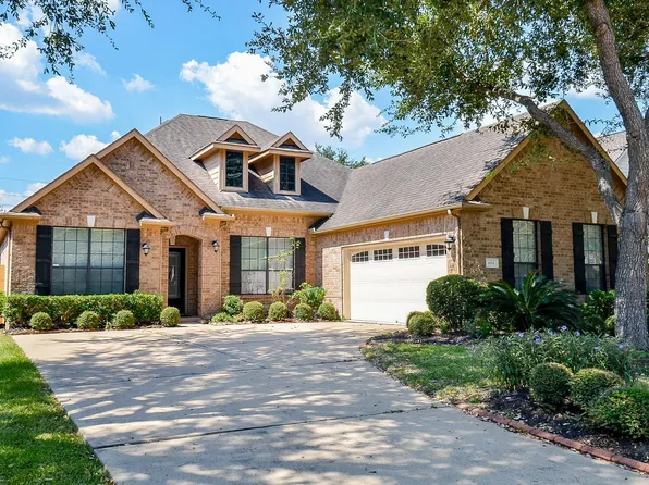 614 Coggins Point Way, Sugar Land, TX 77479