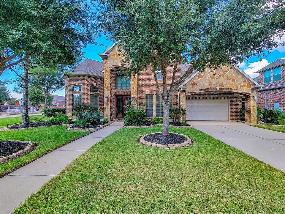 1st image of 27318 Wooded Canyon Dr