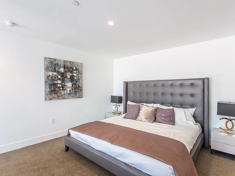 La Brea Regency LLC — Photo 6