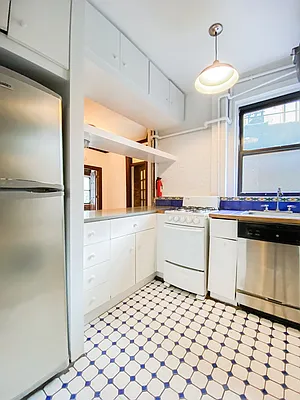 Rented by City Connections Realty | media 54