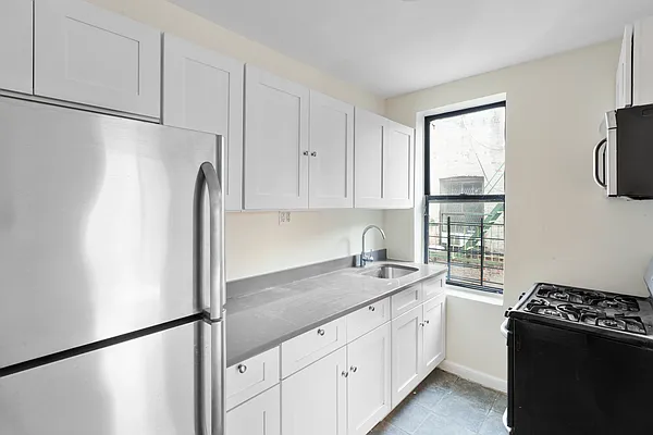 Rented by Bohemia Realty Group | media 2