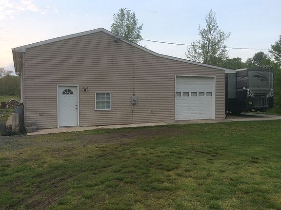 Side of 40x40 with RV pad