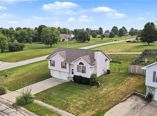 18713 Primrose St, Smithville, MO 64089