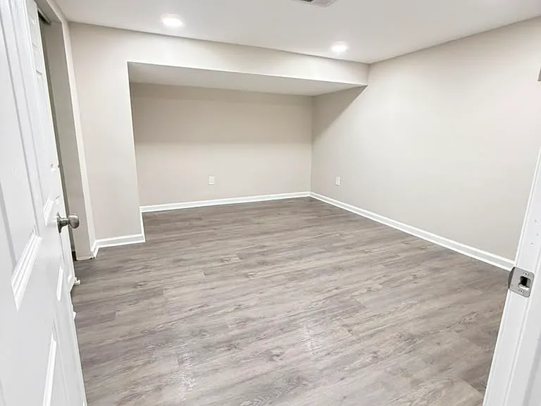 519 Bethel Ave — Photo 22