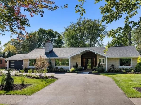 7705 North Lake DRIVE, Fox Point, WI 53217