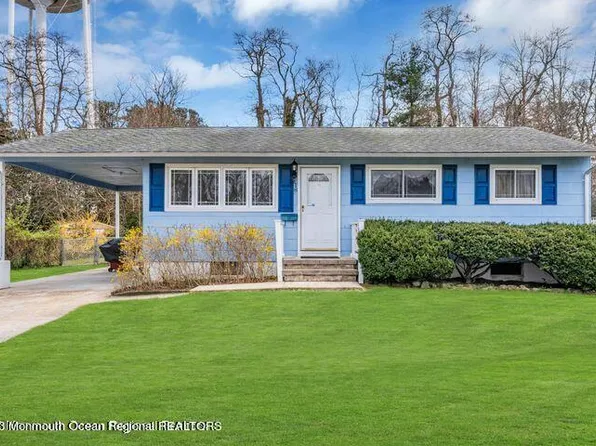 18 Long Drive, Toms River, NJ 08757