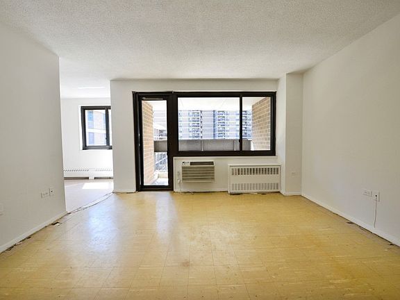 3rd image of 80 Gold St APT 6A
