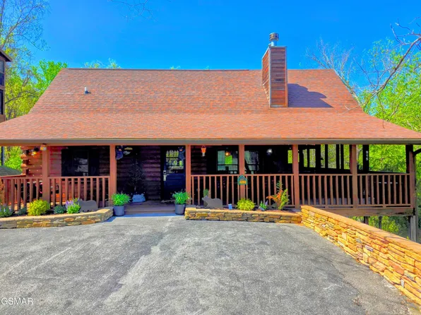 915 Deer Run Way, Sevierville, TN 37862