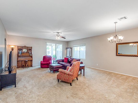 4th image of 986 E La Costa Pl