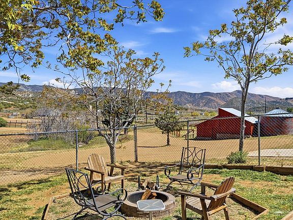 4th image of 24763 Sand Canyon Rd