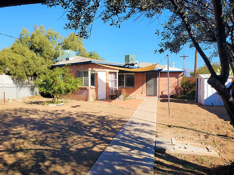 1746 E Copper St — Photo 24