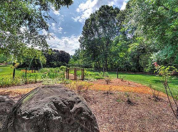 3rd image of 1241 Audubon Dr #17