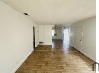 260 N Tahquitz Ave APT D, Hemet, CA 92543