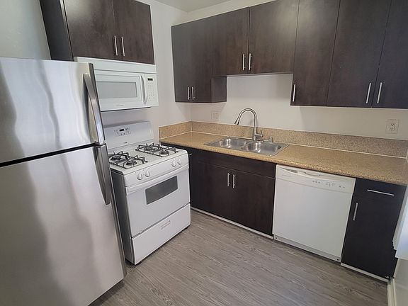 2nd image of 2555 S Sepulveda Blvd #A