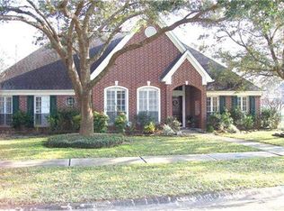 4523 Castlewood St, Sugar Land, TX 77479