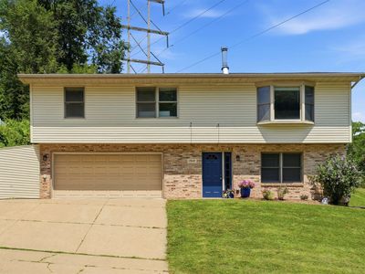 1947 Amelia Dr, Dubuque, IA, 52001
