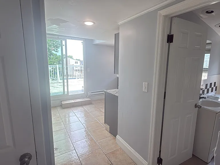 182 Dewey St #2 — Photo 18