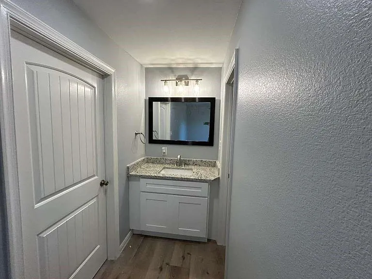 3017 Nita St — Photo 23