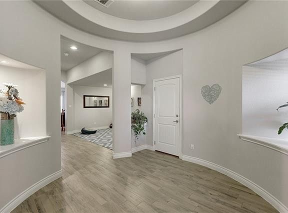 2nd image of 19517 Wearyall Hill Ln