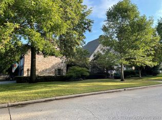 2207 E 39th St, Tulsa, OK 74105