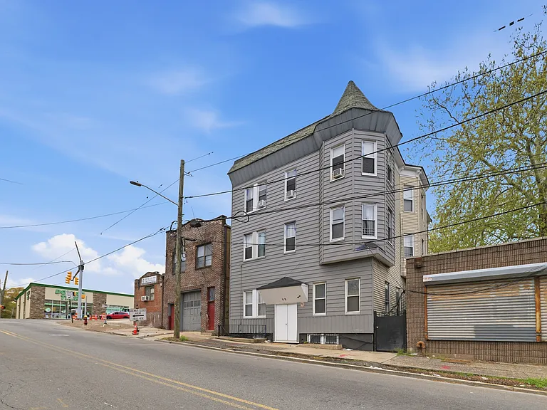 68 Mill St #2 — Photo 11
