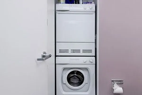 Sold by Douglas Elliman | media 8