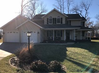 209 Jerry Ave, Germantown Hills, IL 61548