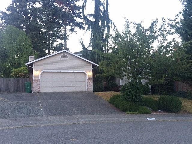 1st image of 4223 180th Pl SW
