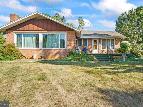 1 Della Ln, Boonsboro, MD 21713