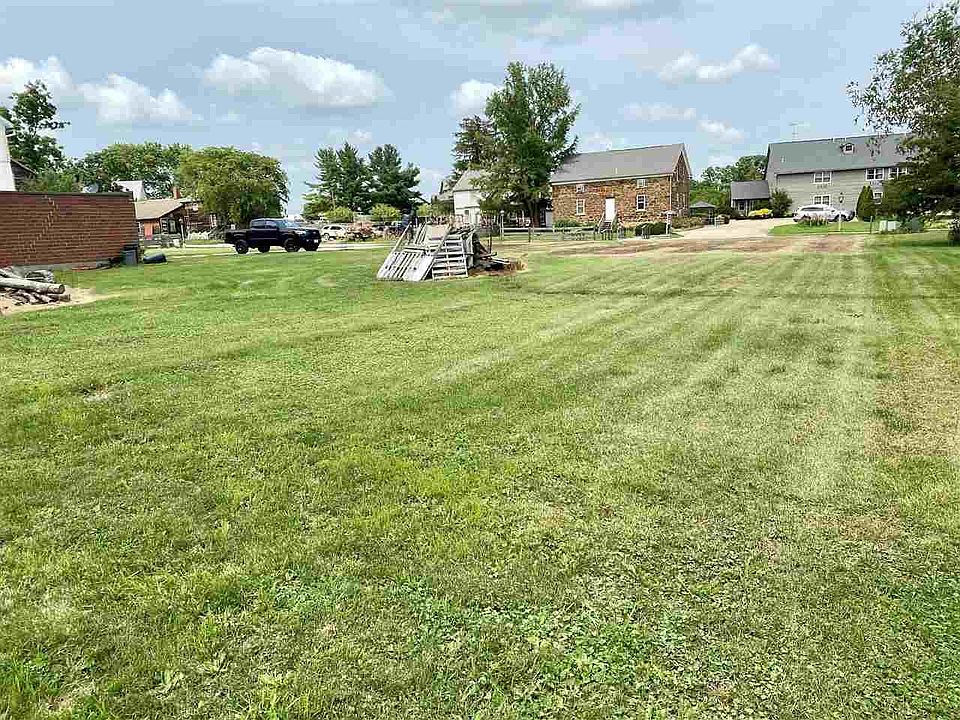 2nd image of 47 Avenue