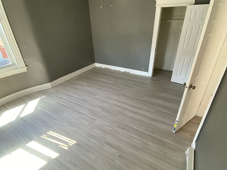 2nd image of 749 Arctic St #9