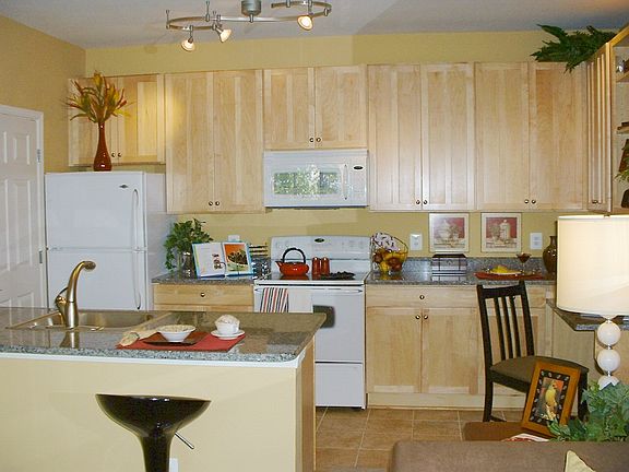 3rd image of 60 Regatta Bay Ct APT 131