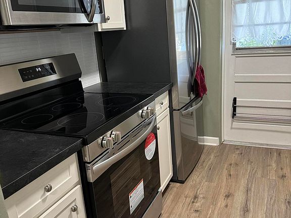 3rd image of 3300 Flamingo Ct