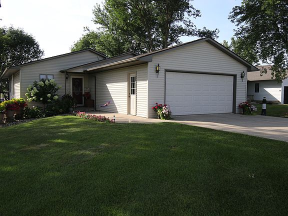 2nd image of 38 Hill Dr