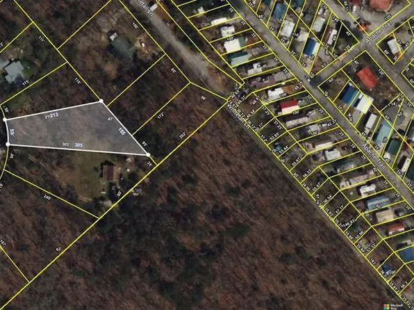 11 Manitou Dr, Crossville, TN 38572