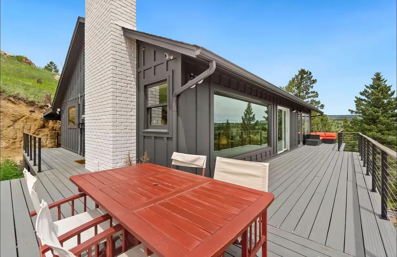4 bed, 2816 sqft, $5,500 — Photo 1