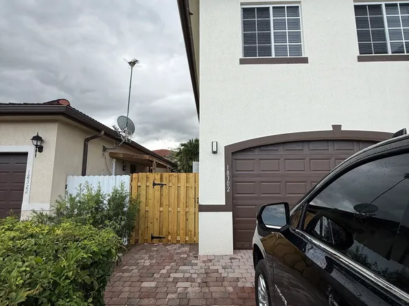 18302 SW 152nd Ct #2, Miami, FL 33187