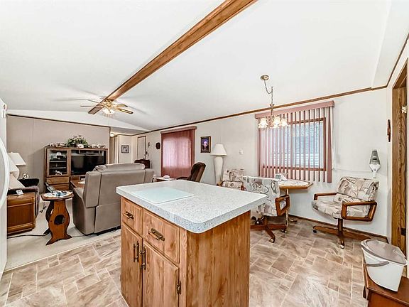 5th image of 99 Arbour Lake Rd NW #138