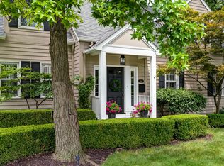 2404 Abington Rd, Columbus, OH 43221