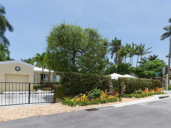 3rd image of 1339 S Venetian Way