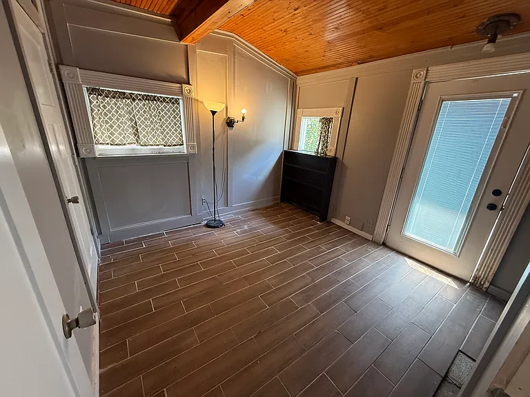 929 Franklin St #5 — Photo 11