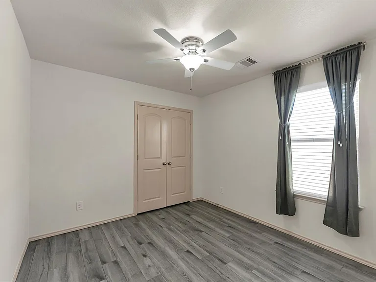 9530 Paloma Creek Dr — Photo 35