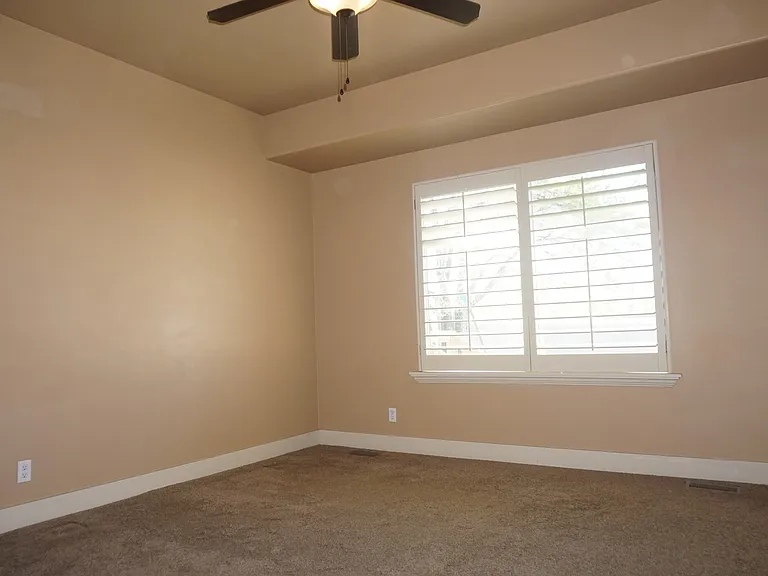 222 E Belle Glenn Cir — Photo 6