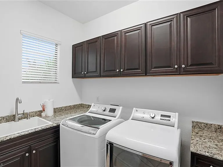 3328 Runaway Ln — Photo 27