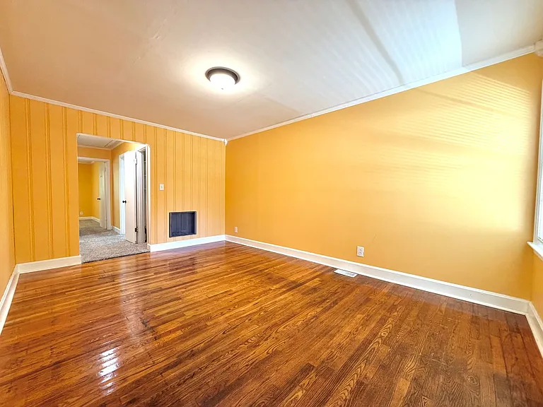 857 Greenwood Ave — Photo 4