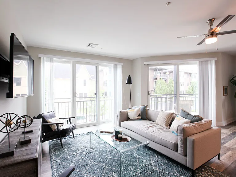 Excelsior Park Apartments — Photo 43