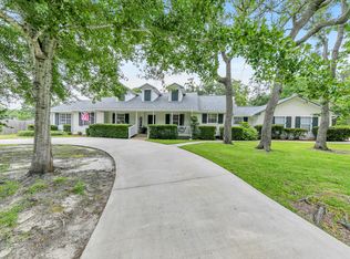 703 Greenwood Ln, Niceville, FL 32578