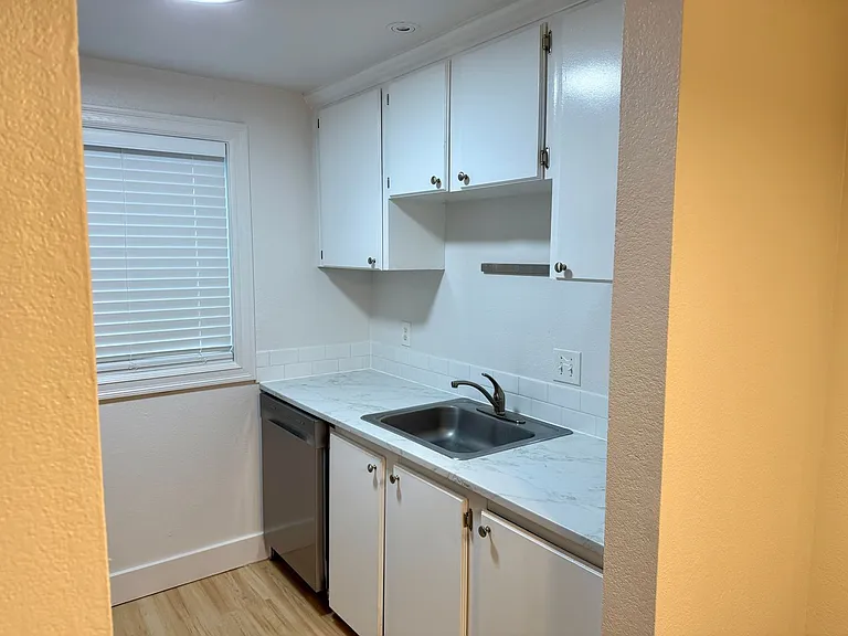 12642 NW Barnes Rd #2 — Photo 9